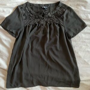 Express Gray Lace Short Sleeve Blouse